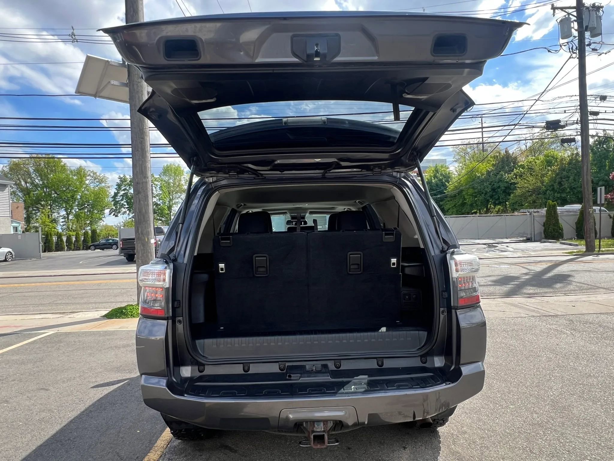 Used 2016 Toyota 4Runner Limited AWD/4WD image 9