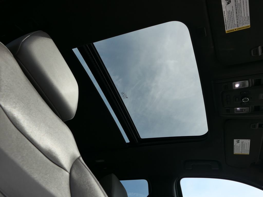 Used 2021 Chevrolet Tahoe LT w/ LT Signature Package image 29