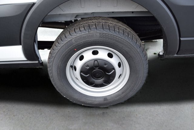 New 2026 Ford Transit 250 148 Medium Roof RWD image 4