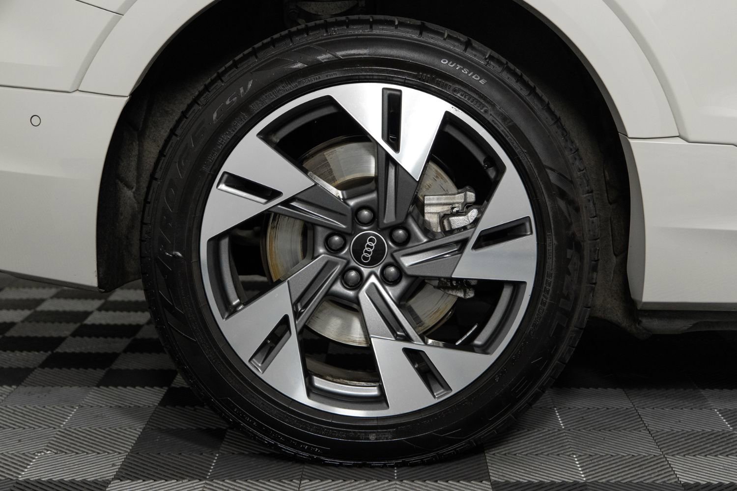 Used 2021 Audi e-tron Premium w/ Convenience Plus Package image 36