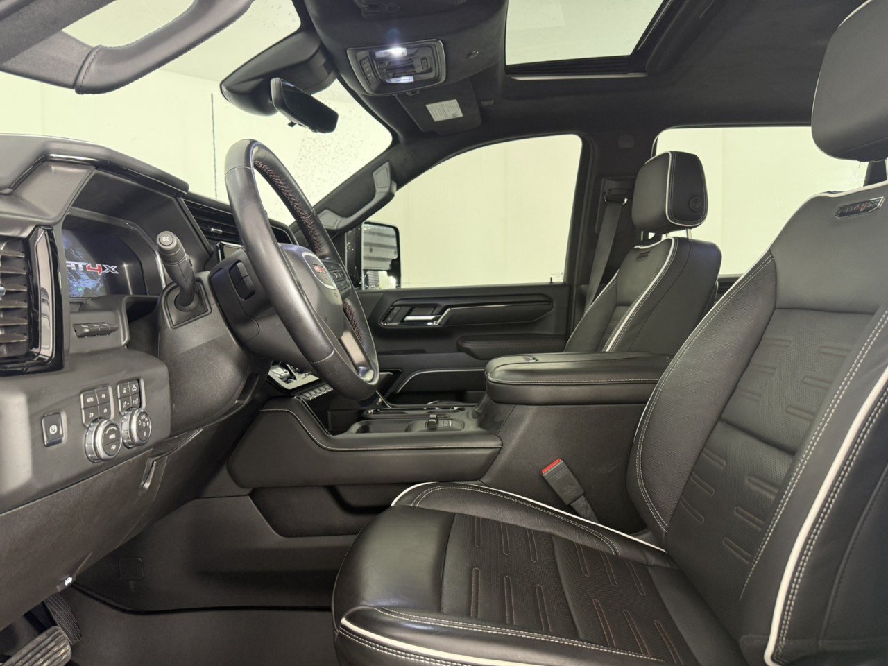 Used 2026 GMC Sierra 2500 AT4X AWD/4WD image 17