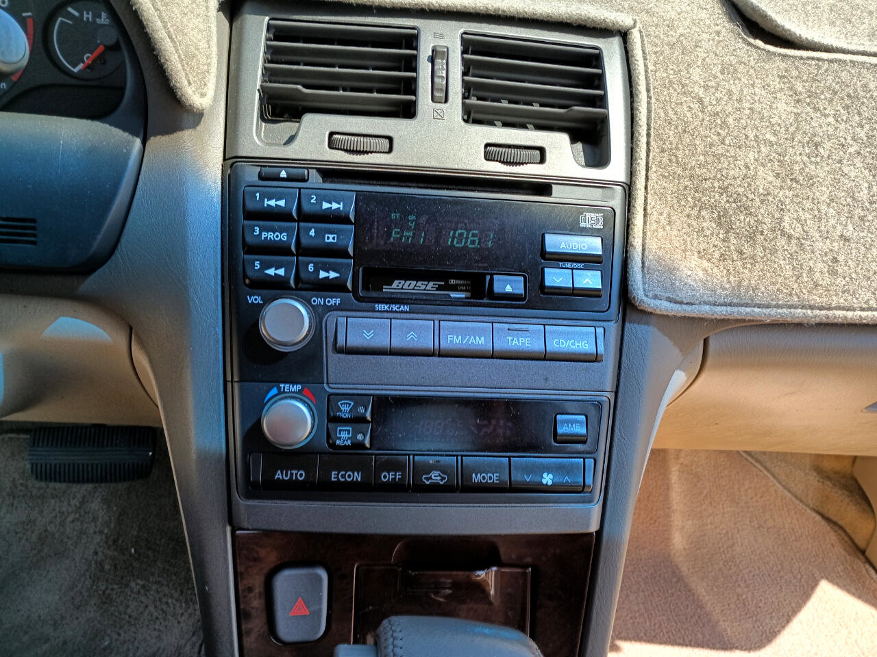 Used 2000 Nissan Maxima GLE image 27