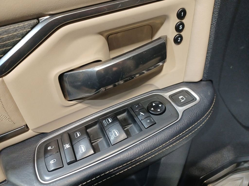 Used 2020 RAM 2500 Limited image 15