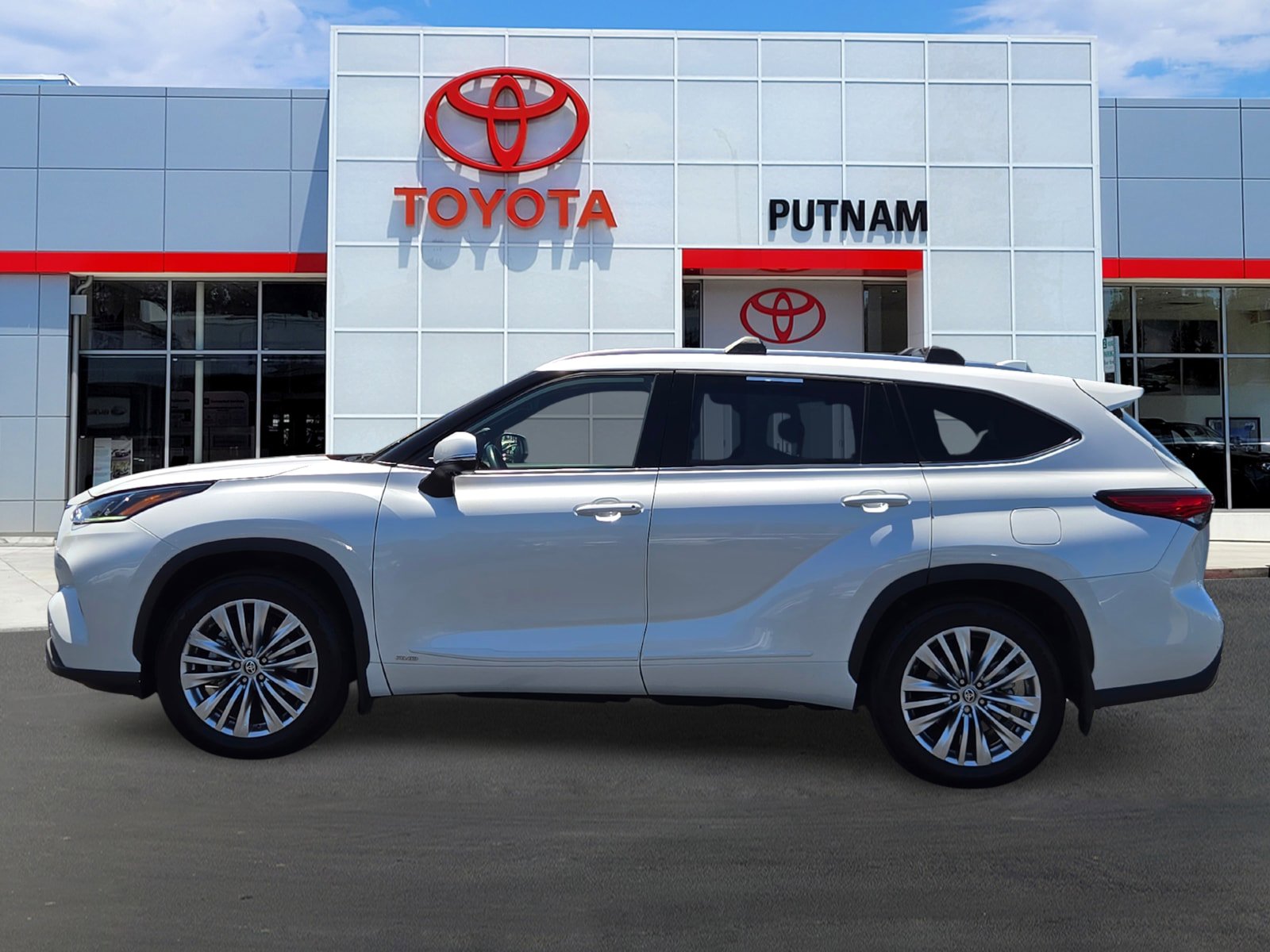 Used 2023 Toyota Highlander Platinum AWD/4WD image 7
