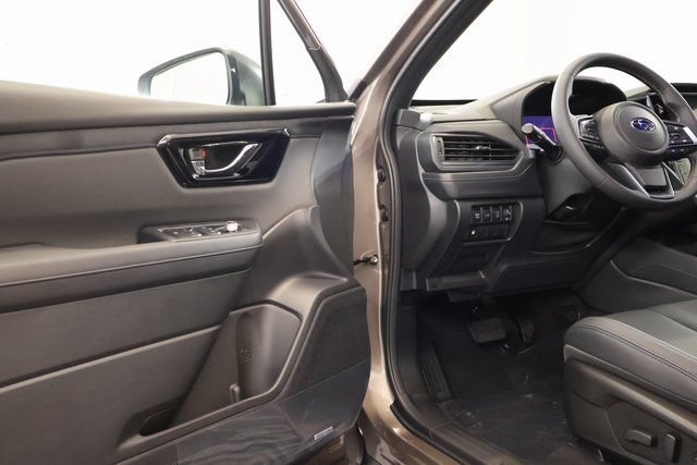 New 2025 Subaru Forester Limited w/ Popular Package AWD/4WD image 10