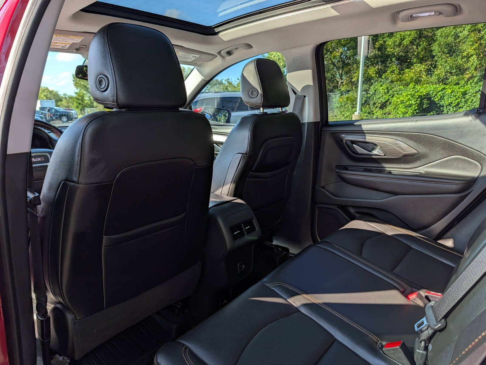 Used 2019 GMC Terrain SLT w/ Preferred Package AWD/4WD image 24