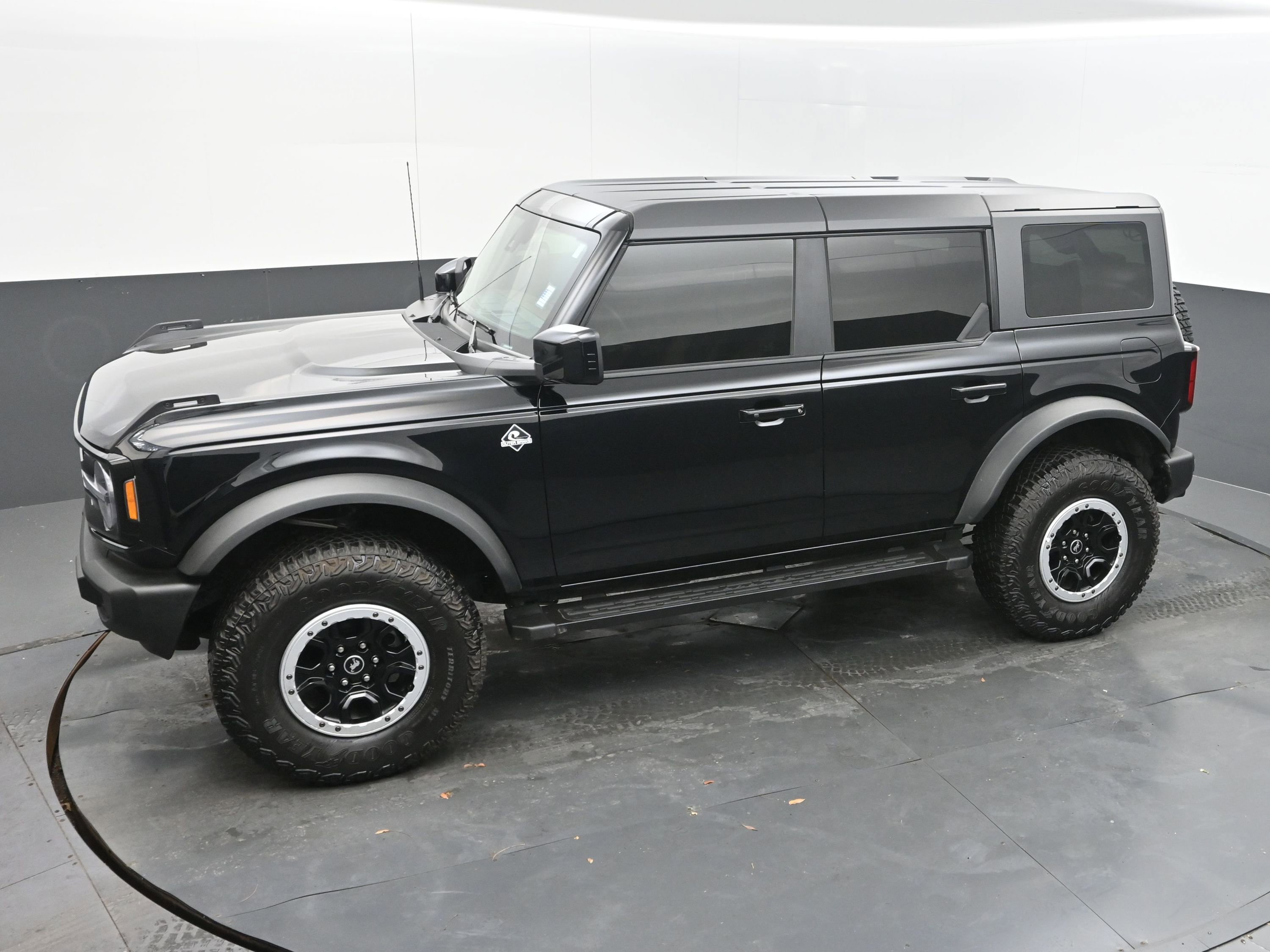 Used 2024 Ford Bronco Outer Banks w/ Sasquatch Package AWD/4WD image 31