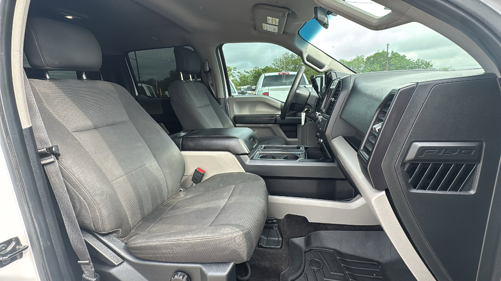 Used 2017 Ford F150 XL w/ Equipment Group 101A Mid AWD/4WD image 30