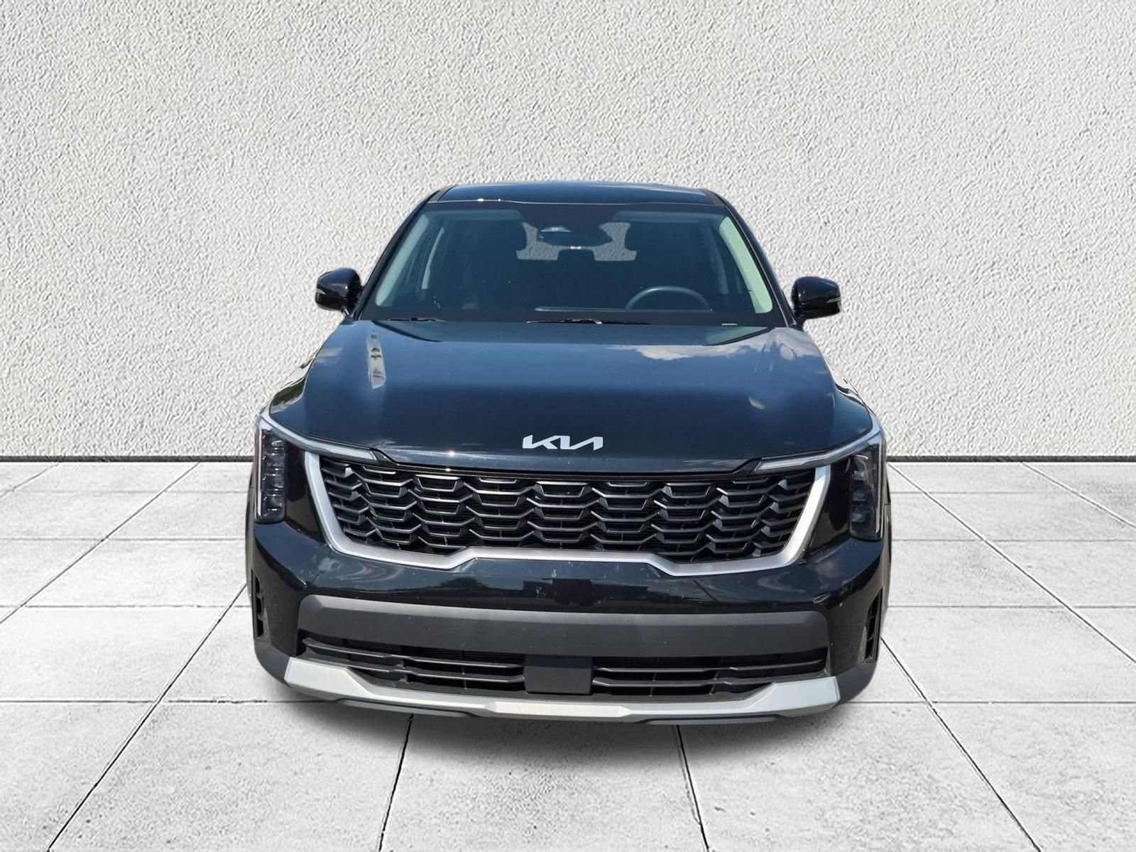 Used 2026 Kia Sorento LX FWD image 8