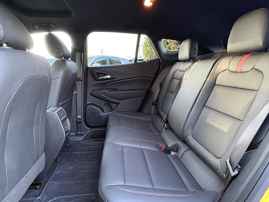 Certified 2024 Chevrolet Trax RS w/ Sunroof Package image 10