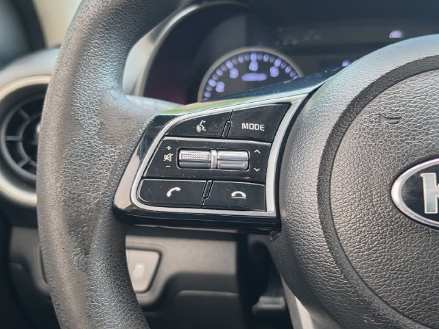 Used 2020 Kia Forte LXS FWD image 18