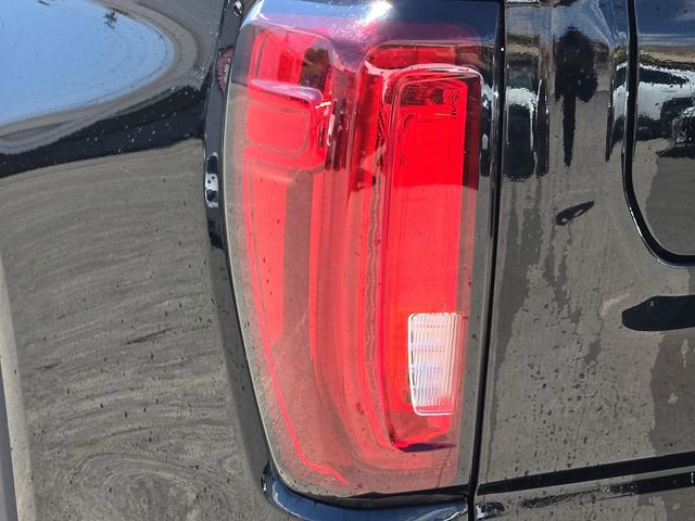 Used 2025 GMC Sierra 1500 SLT RWD image 10