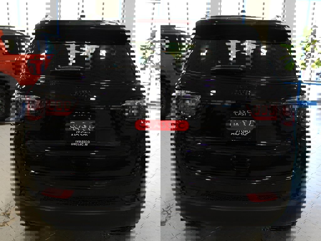 Used 2020 Jeep Compass Latitude image 6