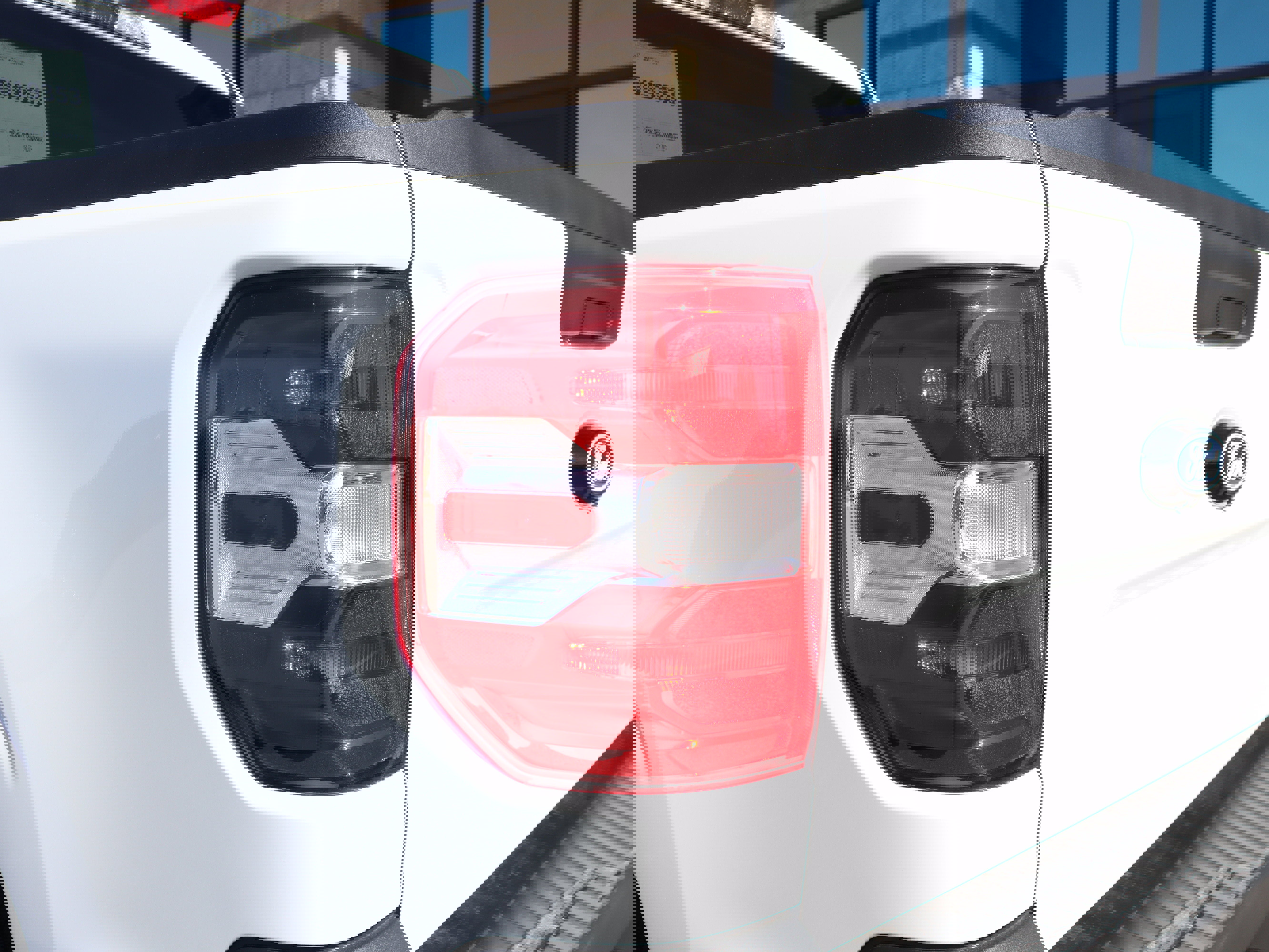 Used 2025 Ford Maverick XL w/ Equipment Group 102A image 18