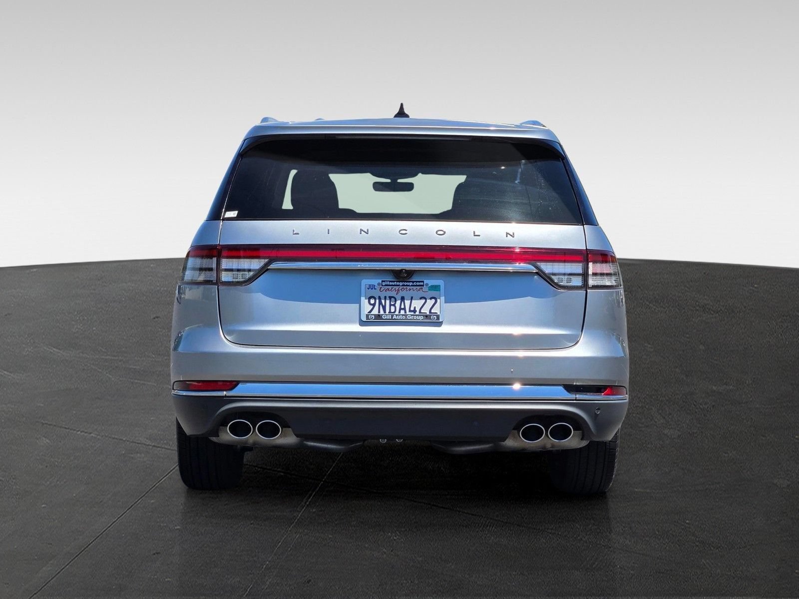 Used 2024 Lincoln Aviator 2WD w/ Premium Package image 6