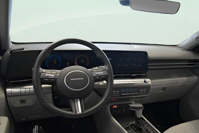 Used 2025 Hyundai Kona SEL image 23