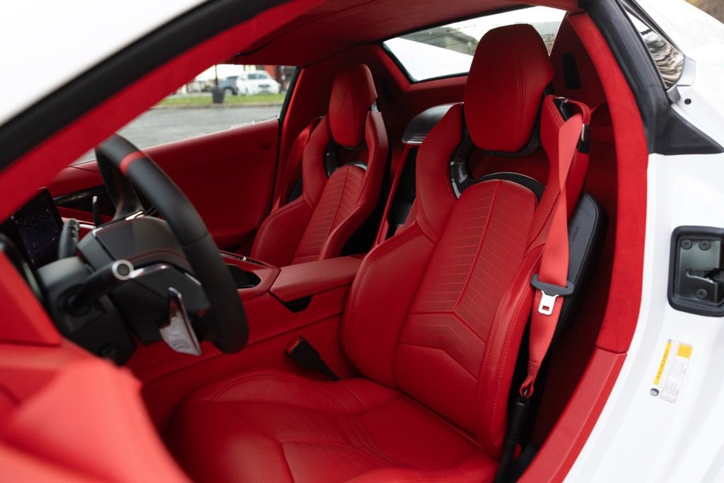 Used 2024 Chevrolet Corvette Stingray Premium Conv w/ Z51 Performance Package image 20