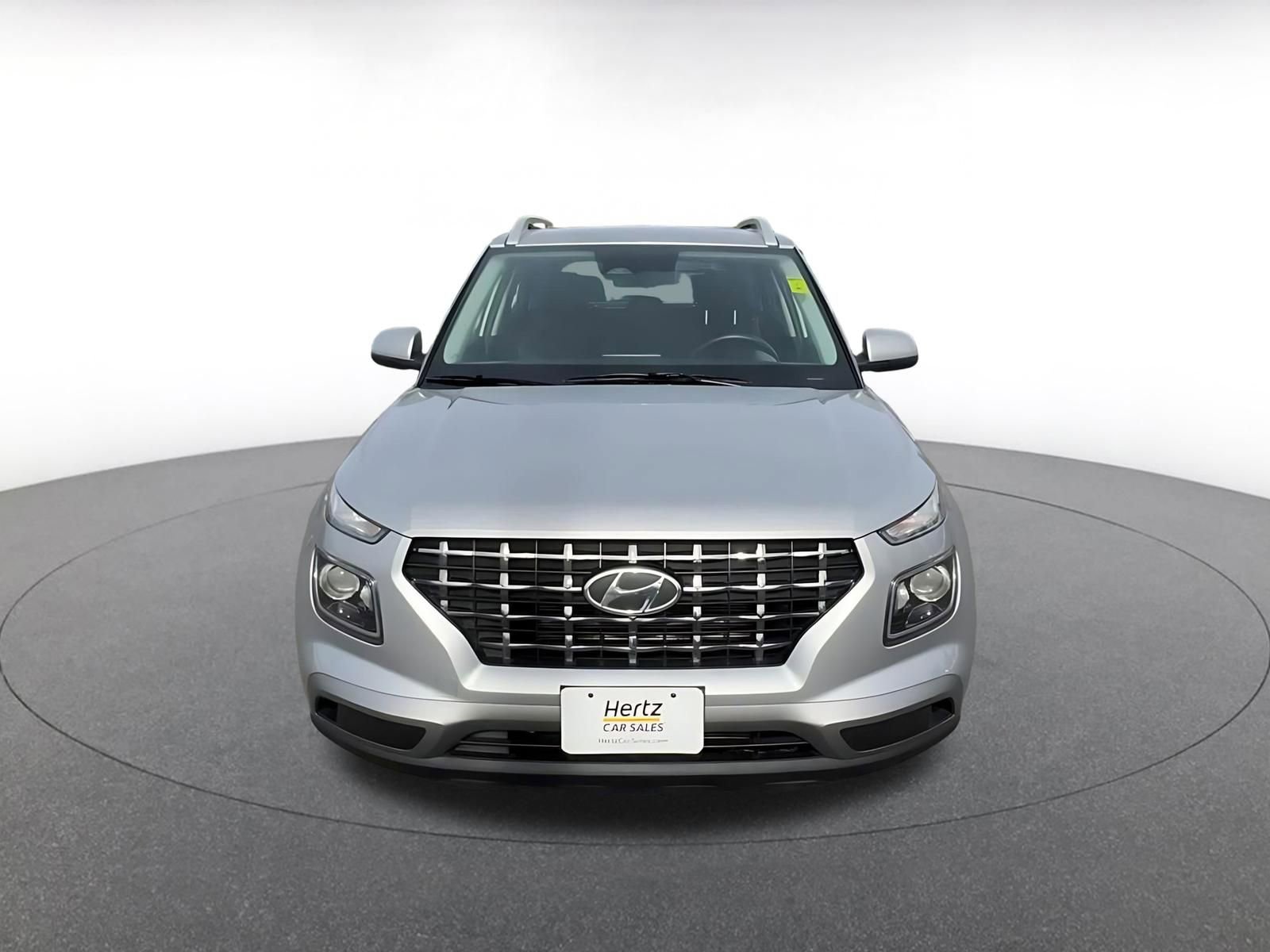 Used 2025 Hyundai Venue SEL image 4