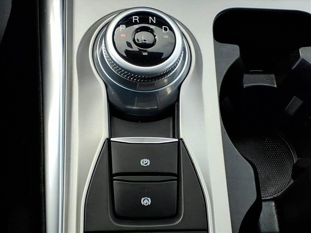 Used 2023 Ford Explorer XLT w/ Equipment Group 202A image 16