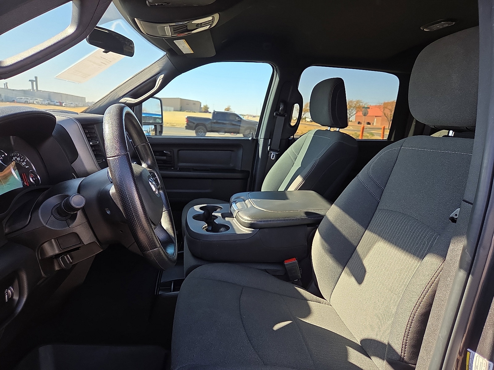 Used 2024 RAM 2500 Tradesman w/ Chrome Appearance Group image 13