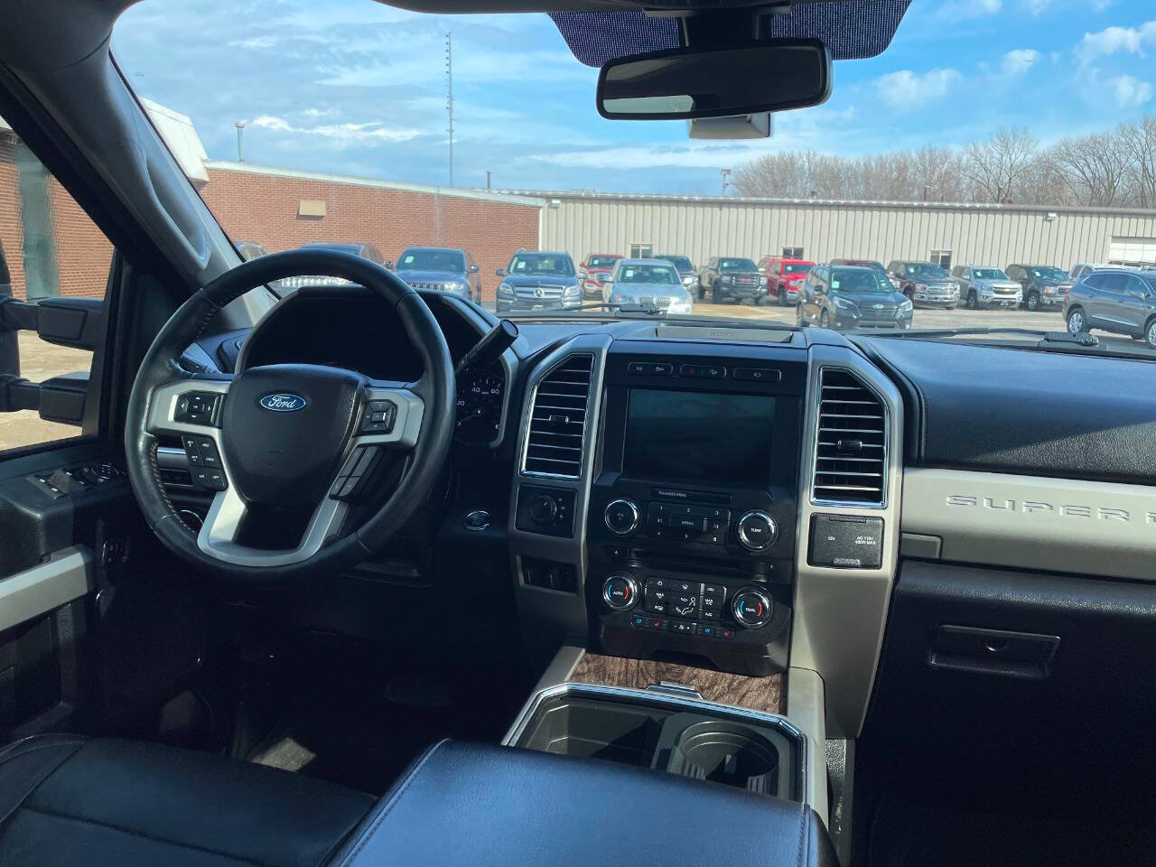 Used 2017 Ford F350 Lariat w/ Lariat Ultimate Package AWD/4WD image 29