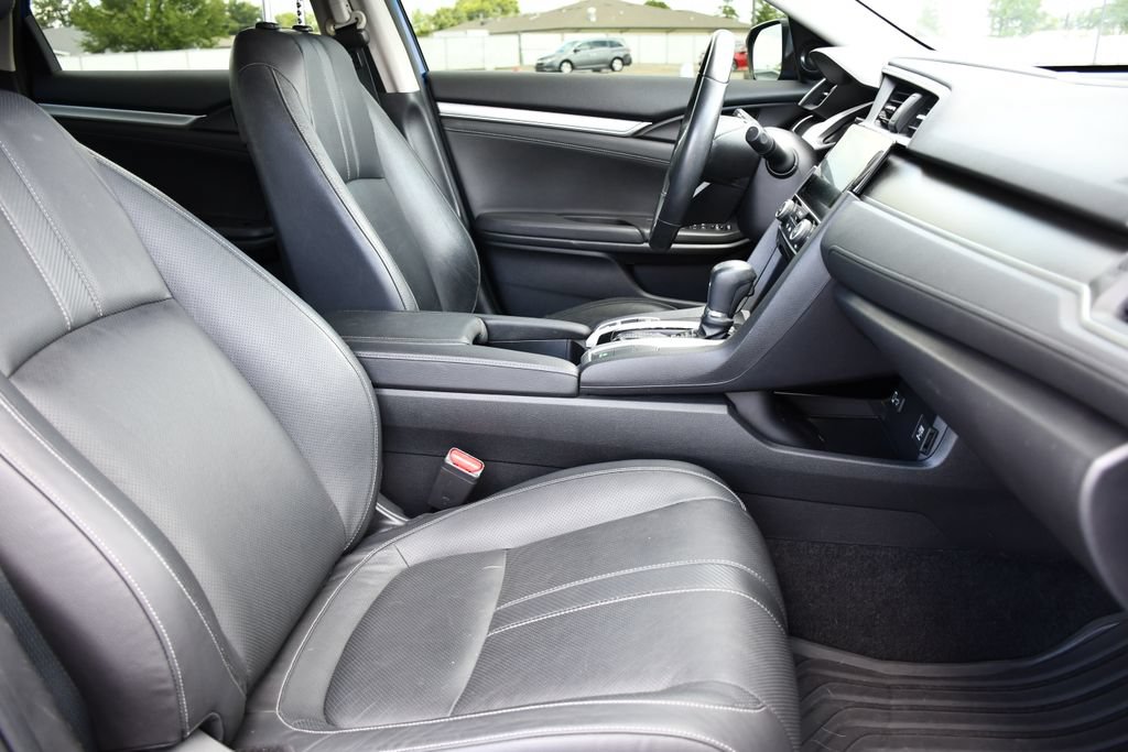 Used 2018 Honda Civic Touring image 35