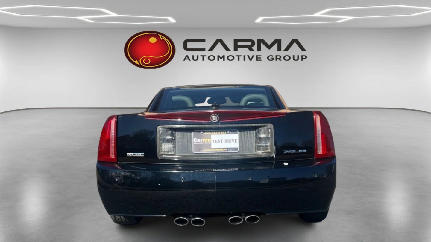 Used 2005 Cadillac XLR RWD image 4