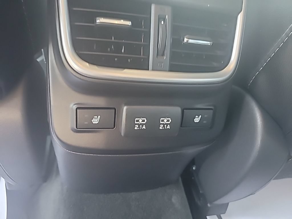 Used 2020 Subaru Outback Limited AWD/4WD image 17