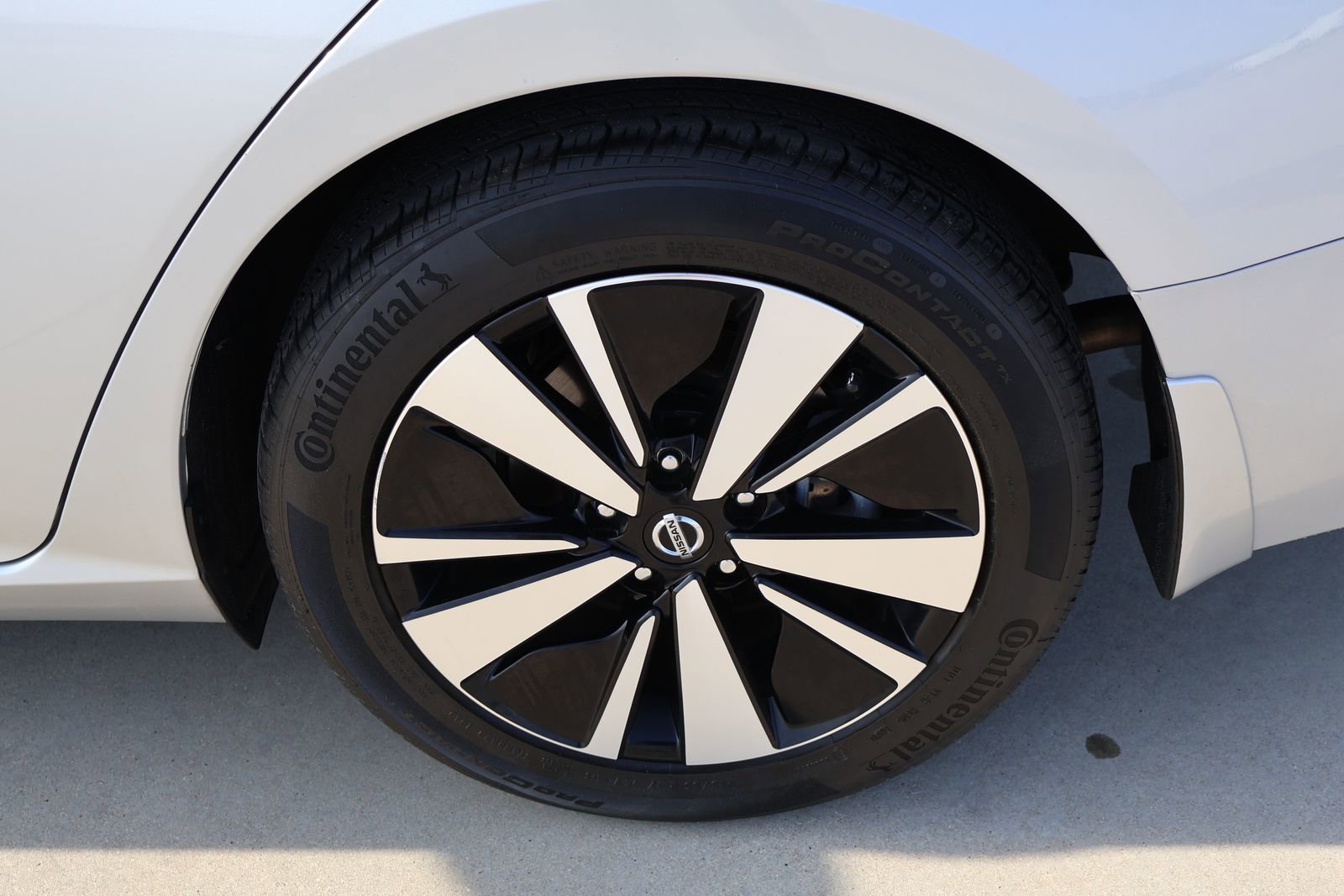 Used 2021 Nissan Altima 2.5 SL FWD image 10