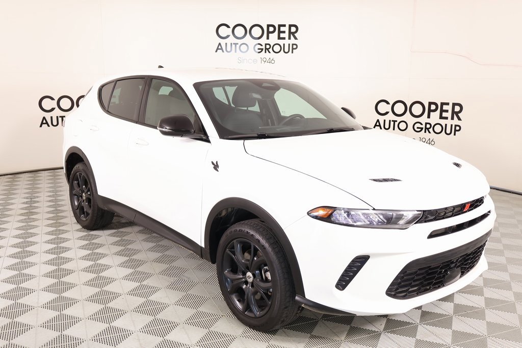 Used 2024 Dodge Hornet GT w/ GT Blacktop Package image 1