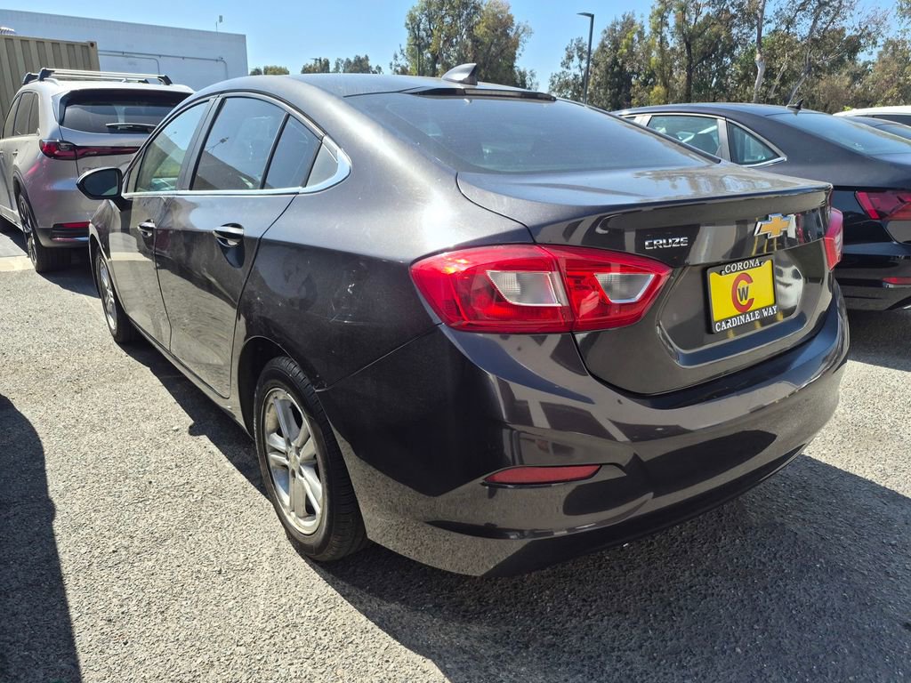 Used 2016 Chevrolet Cruze LT FWD image 4