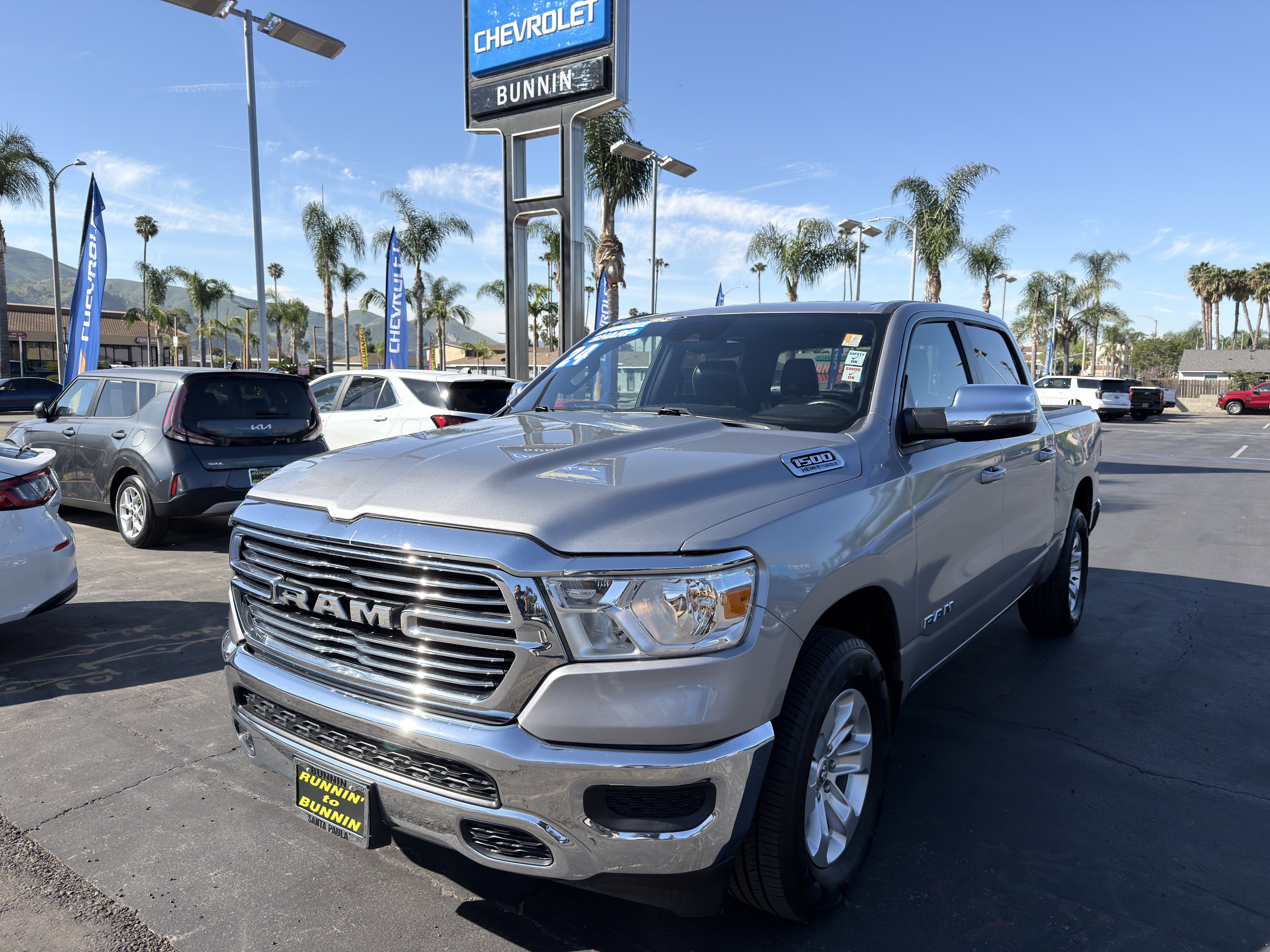 Used 2024 RAM 1500 Laramie image 4