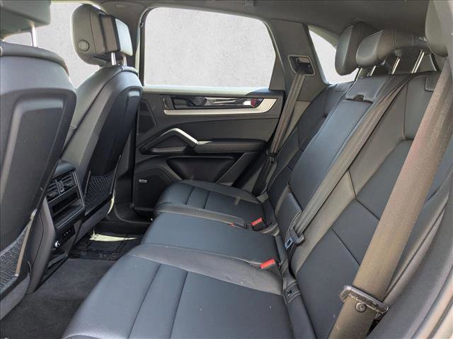 Used 2024 Porsche Cayenne image 22