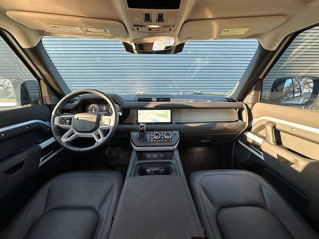Used 2023 Land Rover Defender 110 S image 6