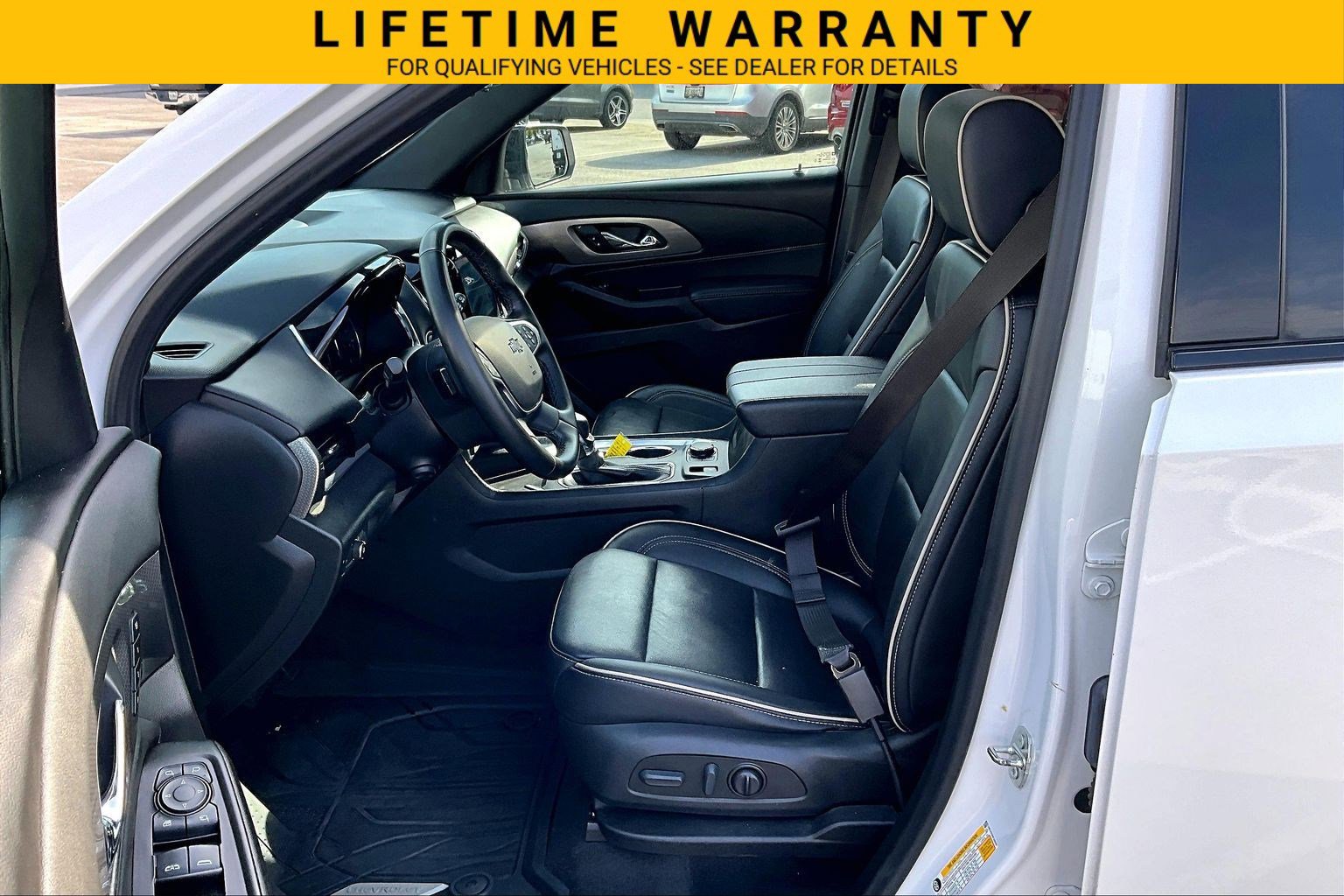 Used 2023 Chevrolet Traverse Premier w/ Redline Edition AWD/4WD image 21