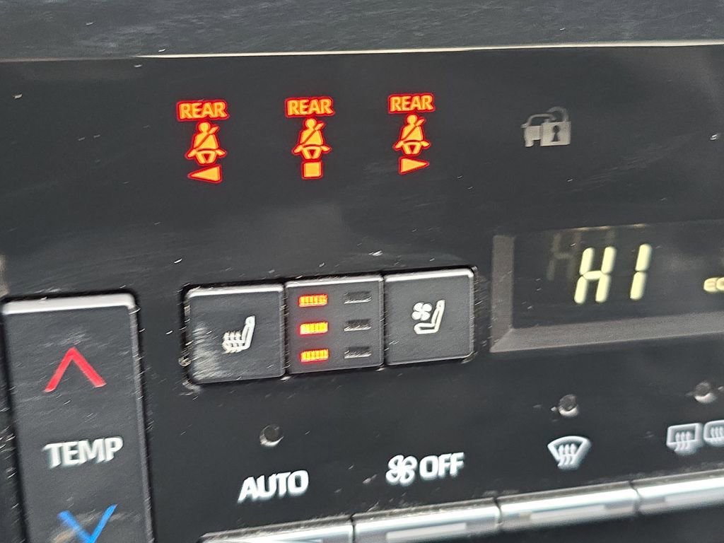 Used 2020 Toyota Avalon Touring w/ Advanced Safety Package image 20