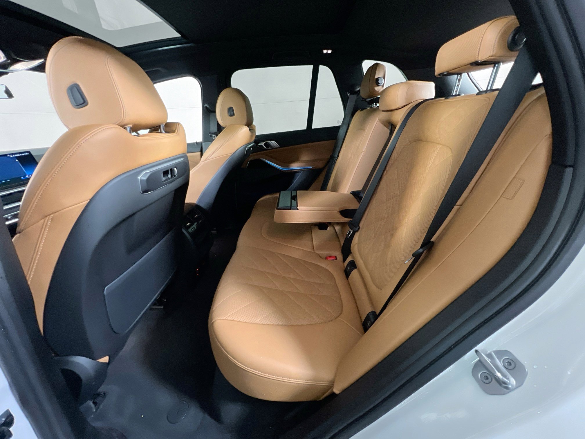 Used 2024 BMW X5 xDrive40i w/ Premium Package image 26