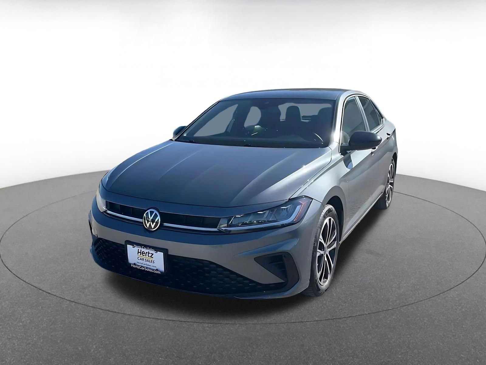 Used 2025 Volkswagen Jetta Sport image 7