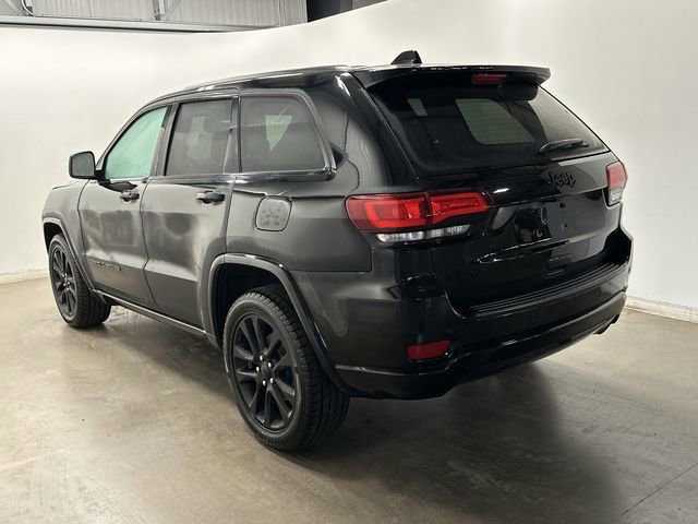 Used 2020 Jeep Grand Cherokee Altitude image 33