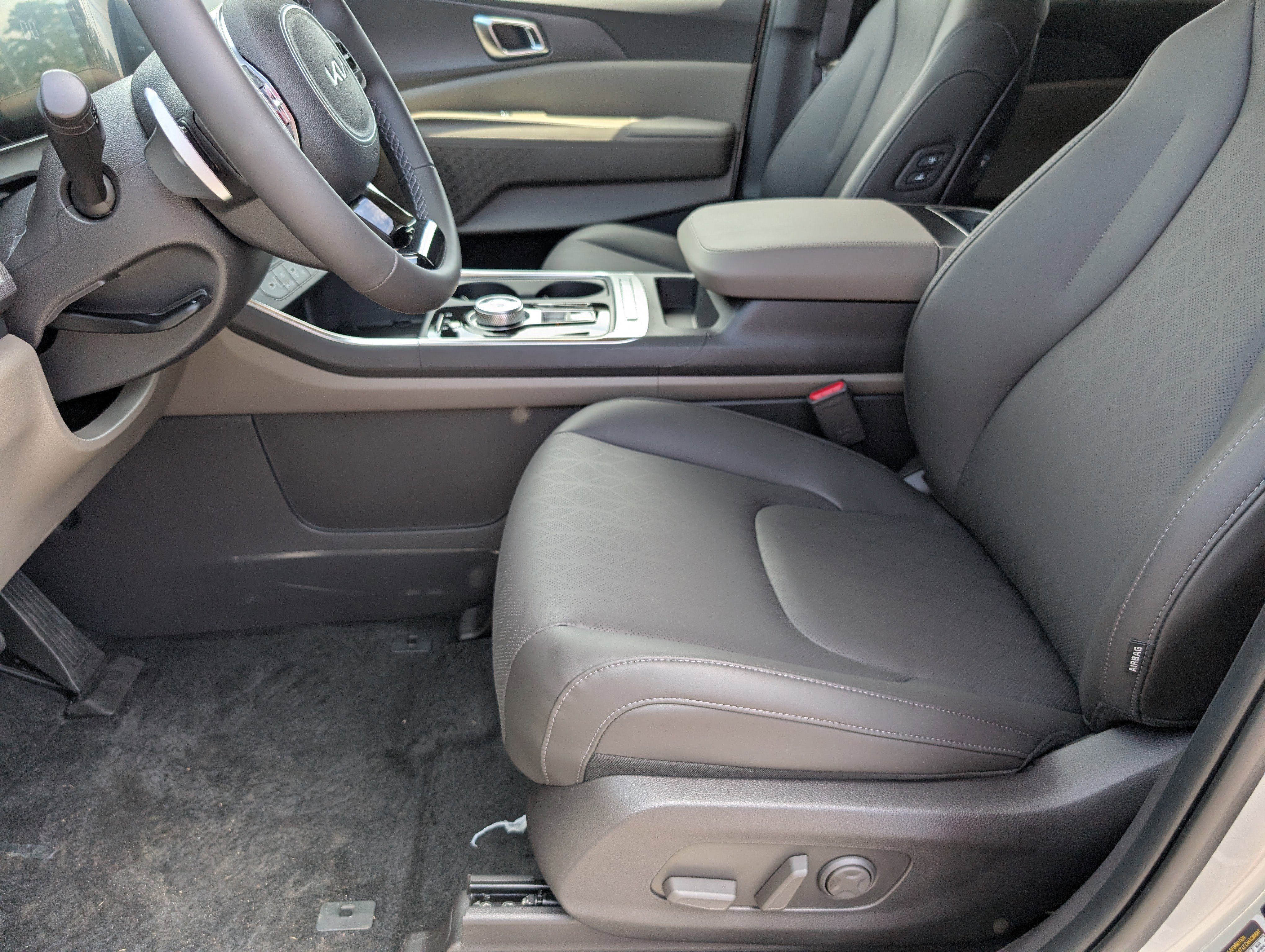 New 2026 Kia Carnival EX image 13