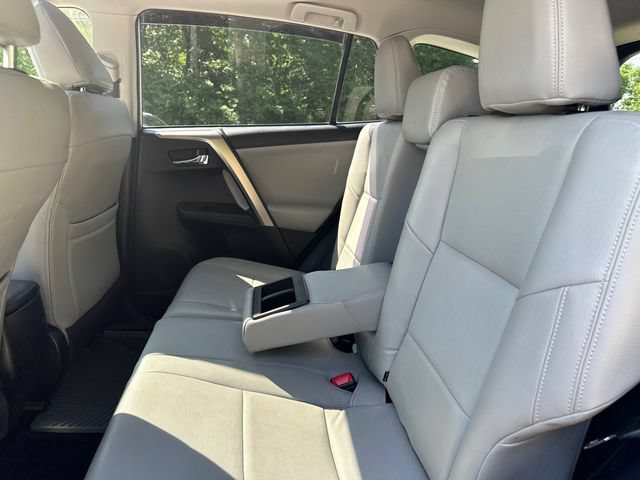 Used 2015 Toyota RAV4 XLE AWD/4WD image 21