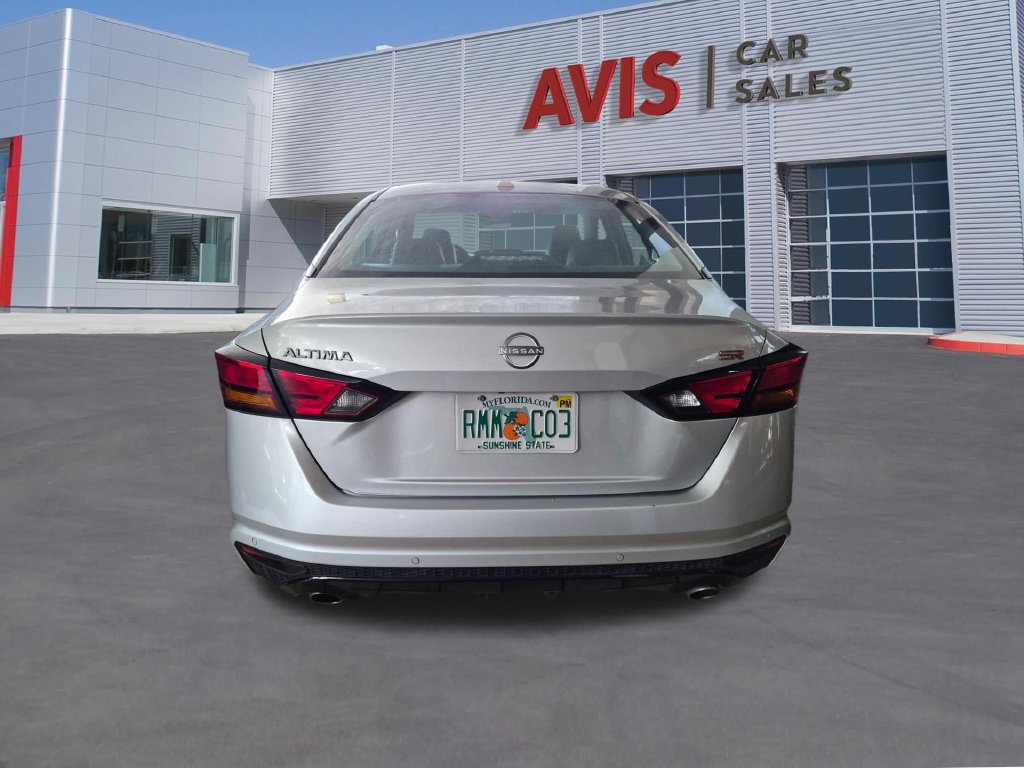 Used 2025 Nissan Altima 2.5 SR FWD image 6