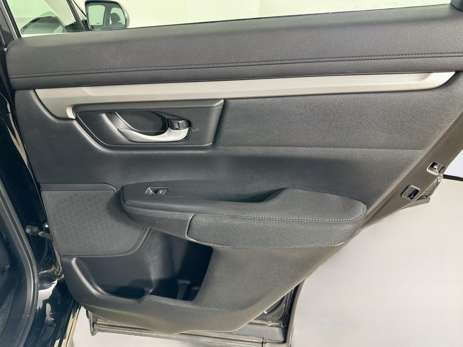 Used 2021 Honda CR-V LX image 37