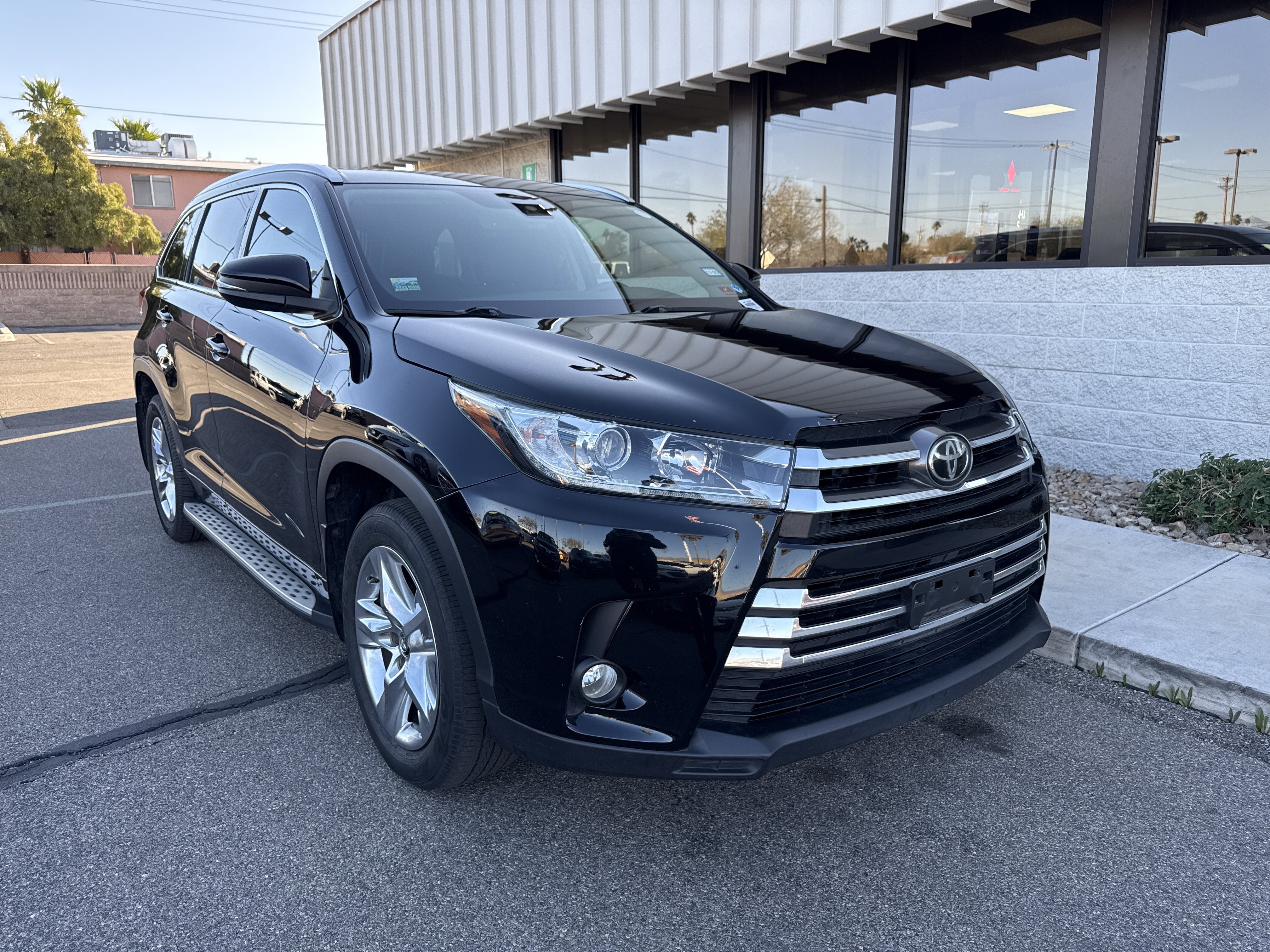 Used 2017 Toyota Highlander Limited image 39