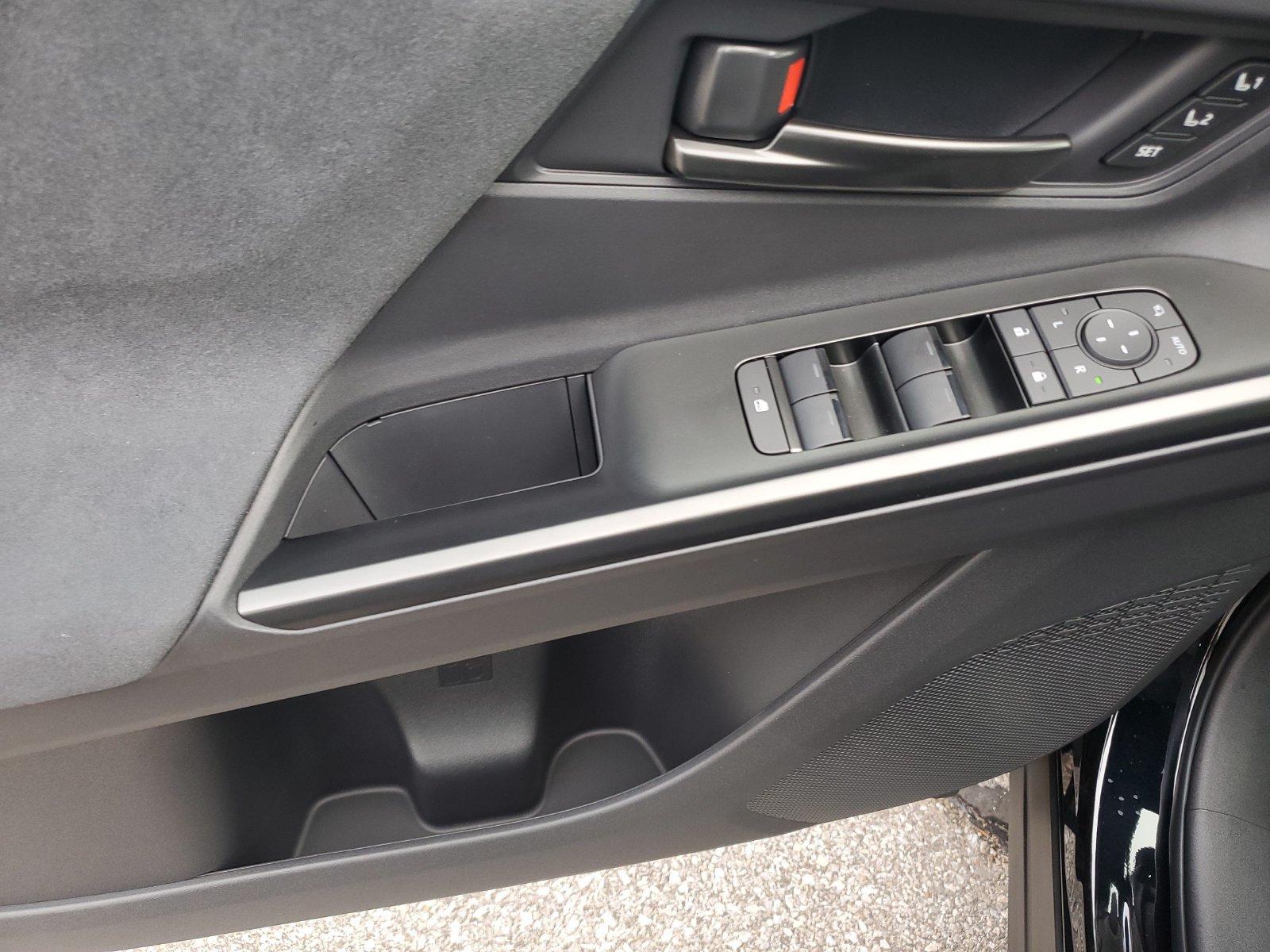 New 2026 Toyota C-HR AWD/4WD image 21