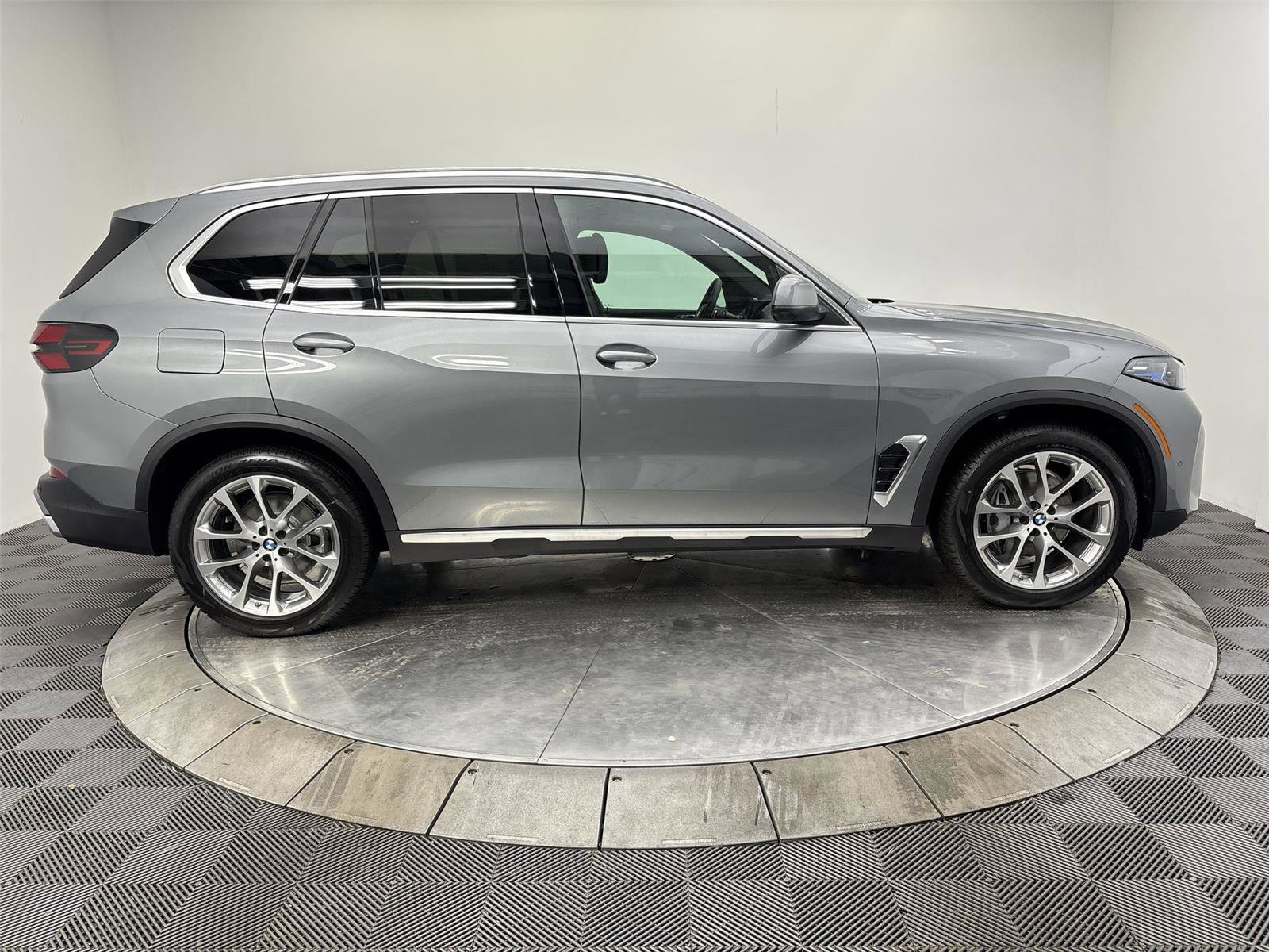 New 2026 BMW X5 xDrive40i image 17