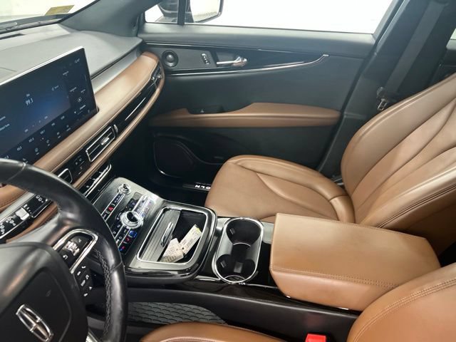 Used 2023 Lincoln Nautilus Reserve w/ Monochromatic Package AWD/4WD image 22
