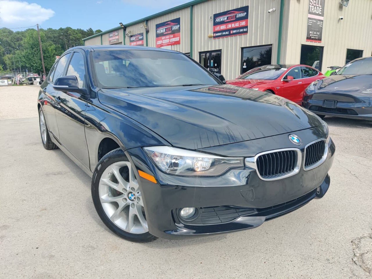 Used 2014 BMW 320i Sedan RWD image 1