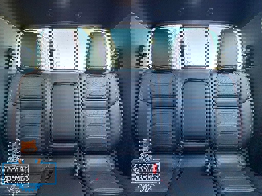 Used 2025 Nissan Frontier PRO-4X w/ Pro Premium Package image 25