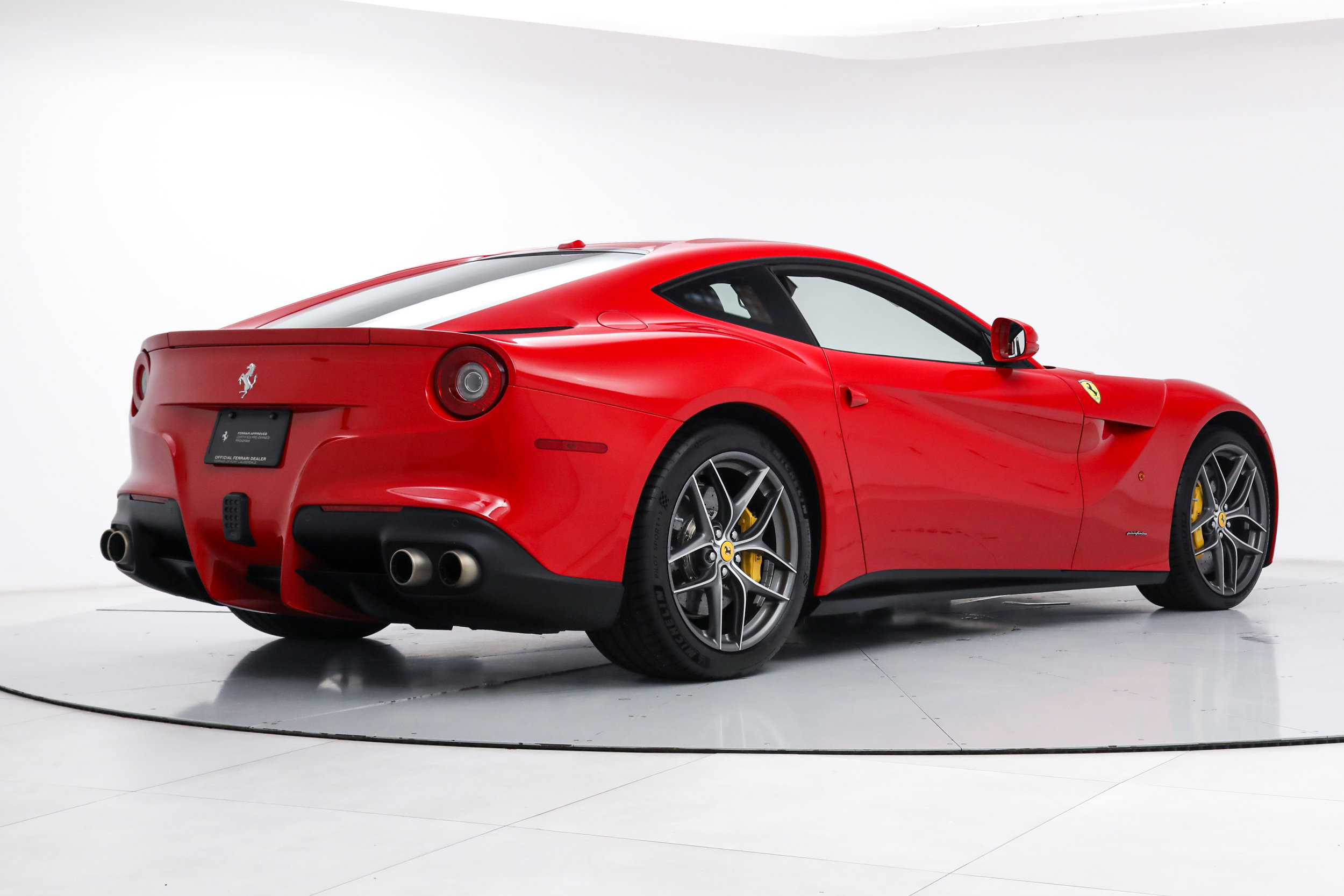 Certified 2014 Ferrari F12 Berlinetta RWD image 3